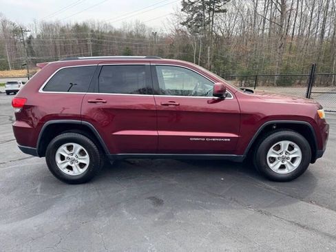 Used 2016 Jeep Grand Cherokee Laredo w/ Quick Order Package 23E AWD/4WD image 6