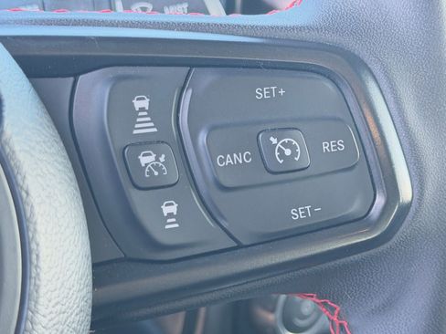 Used 2024 Jeep Wrangler Unlimited Rubicon image 24