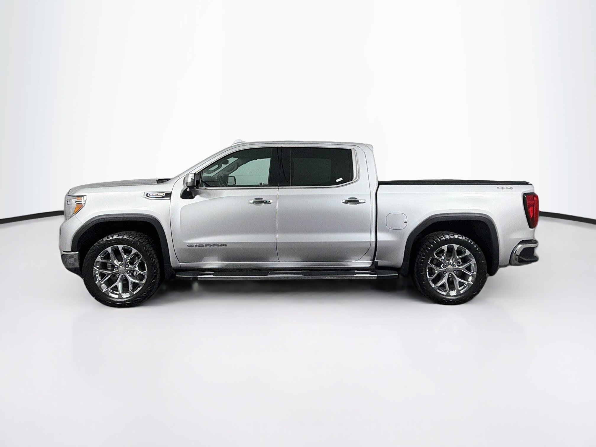Used 2020 GMC Sierra 1500 SLT w/ SLT Premium Plus Package AWD/4WD image 4