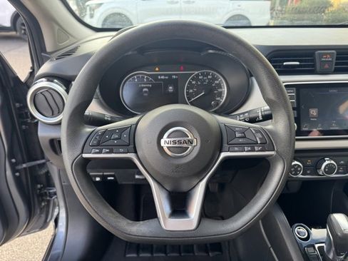 Used 2021 Nissan Versa SV image 25