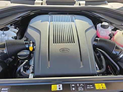 New 2025 Land Rover Range Rover Sport Dynamic SE image 32