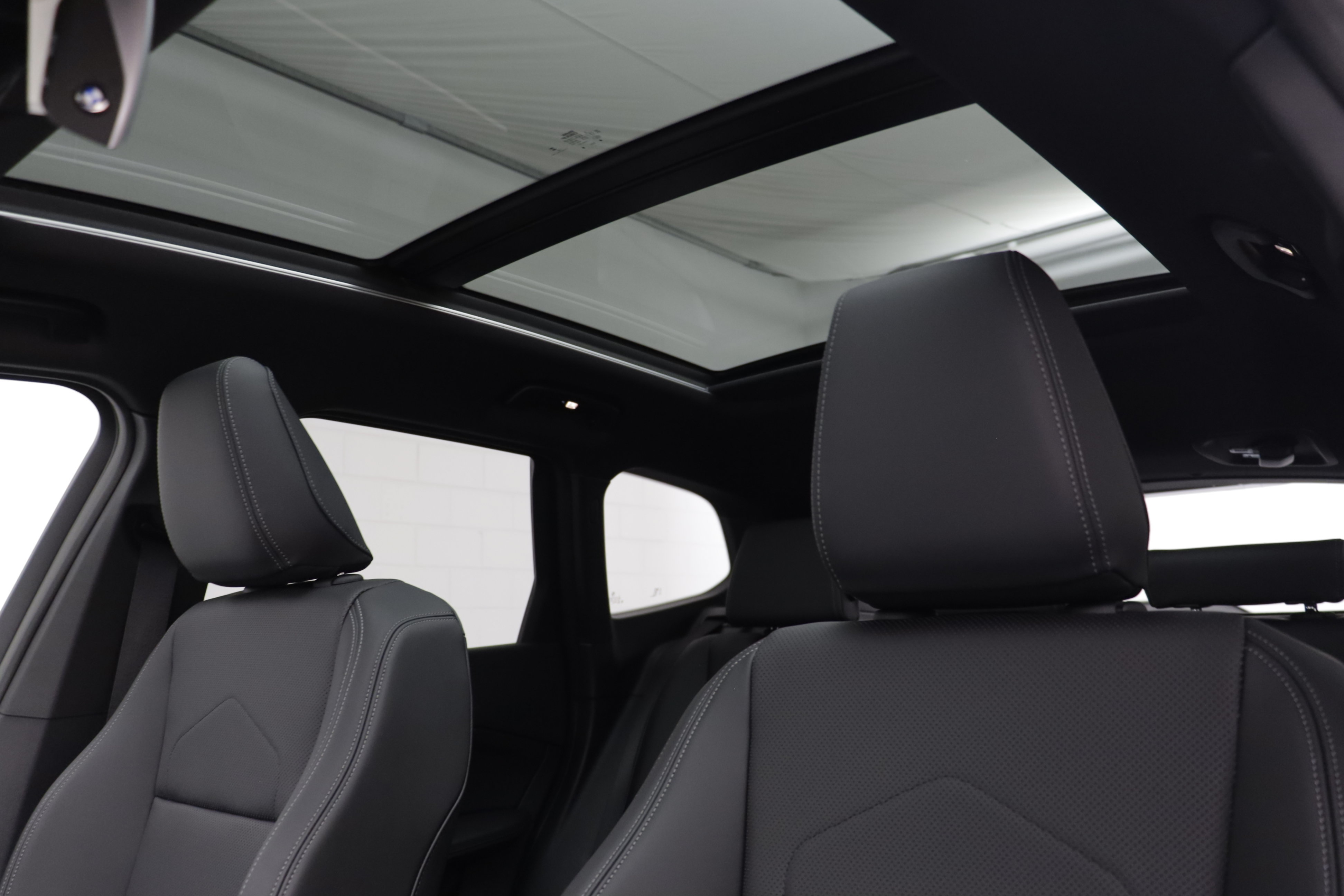 New 2027 BMW X1 xDrive28i AWD/4WD image 13