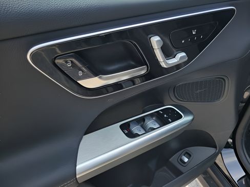 Certified 2026 Mercedes-Benz GLC 300 image 16