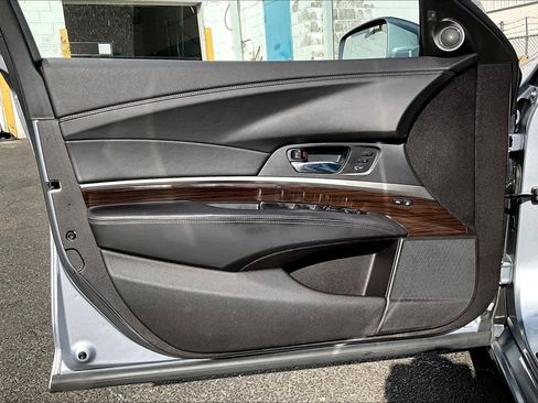 Used 2016 Acura RLX w/ Technology Package FWD image 22