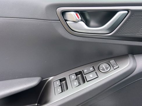 Used 2021 Hyundai Ioniq SEL image 13