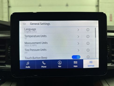 Used 2024 Ford Explorer XLT w/ Equipment Group 202A image 34