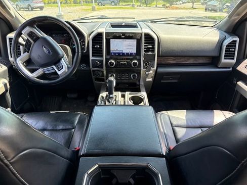 Used 2019 Ford F150 Lariat w/ Equipment Group 502A Luxury AWD/4WD image 18