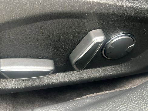 Used 2018 Ford Fusion Titanium AWD/4WD image 11