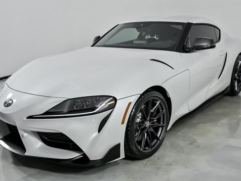 Used 2023 Toyota Supra image 6