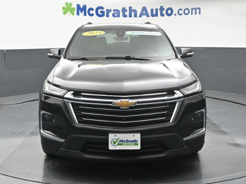 Used 2023 Chevrolet Traverse LT w/ LT Premium Package AWD/4WD image 6