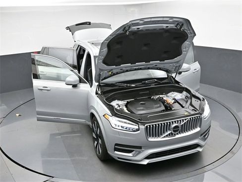 Used 2025 Volvo XC90 T8 Ultra image 51