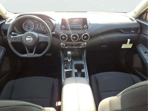 Certified 2025 Nissan Sentra S image 11