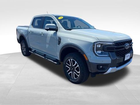 Used 2024 Ford Ranger Lariat w/ FX4 Off-Road Package AWD/4WD image 9