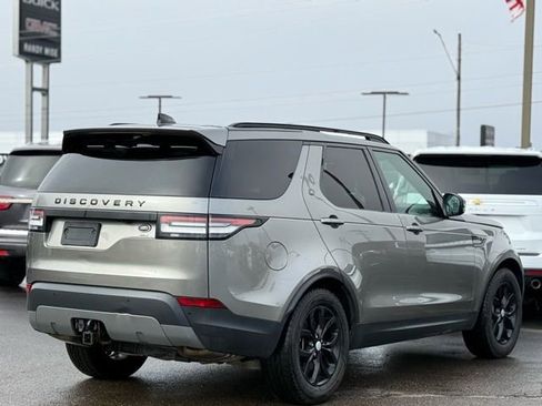 Used 2018 Land Rover Discovery SE image 41