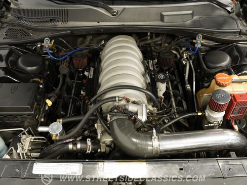 Used 2010 Dodge Challenger SRT8 w/ SRT Option Group II image 39