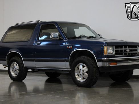 Used 1988 Chevrolet S10 Pickup 4WD image 10