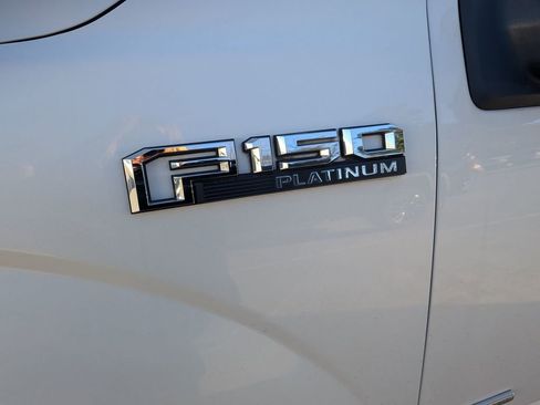 Used 2016 Ford F150 Platinum w/ Equipment Group 701A Luxury image 14