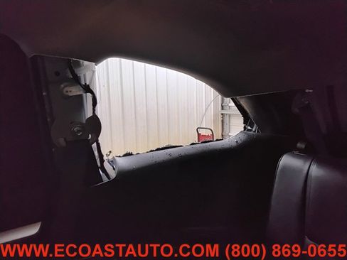 Used 2019 Toyota Highlander XLE AWD/4WD image 19
