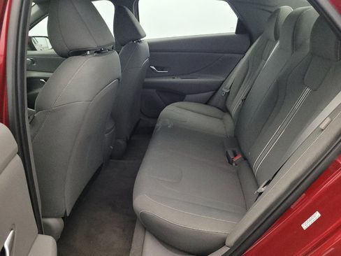 Used 2024 Hyundai Elantra SEL FWD image 18