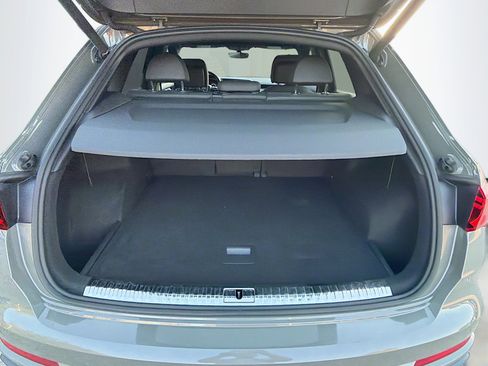 Used 2021 Audi Q3 2.0T Premium w/ Convenience Package image 12