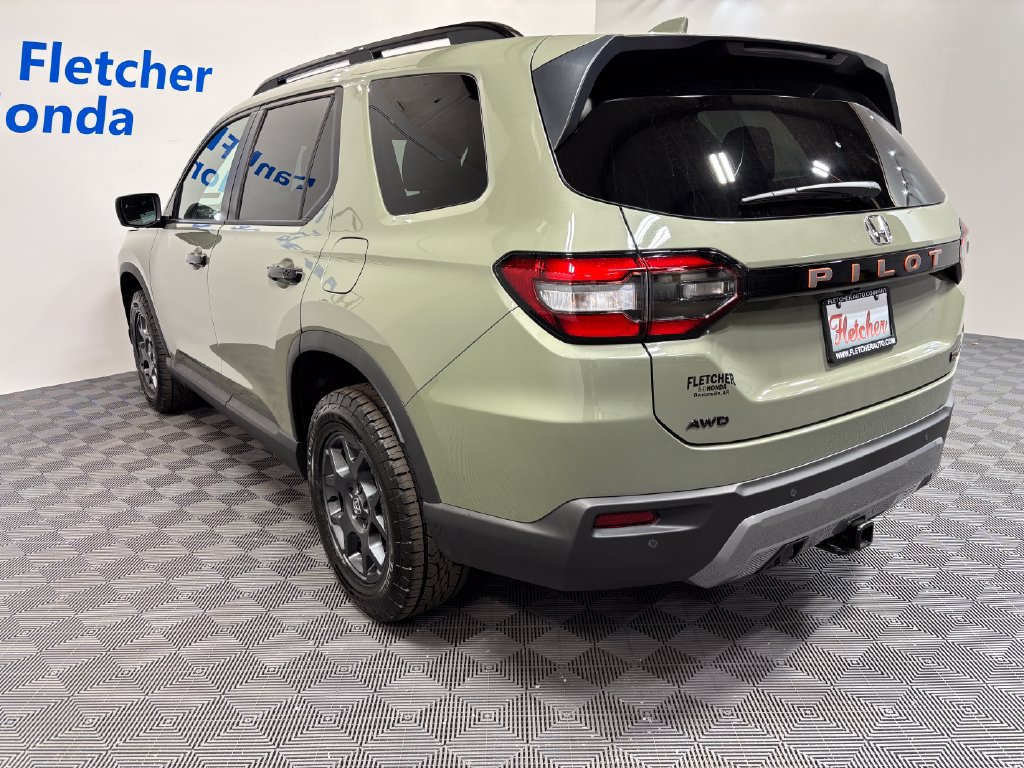 New 2026 Honda Pilot TrailSport image 5