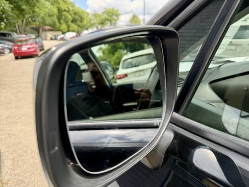 Used 2019 Subaru Forester Premium AWD/4WD image 13