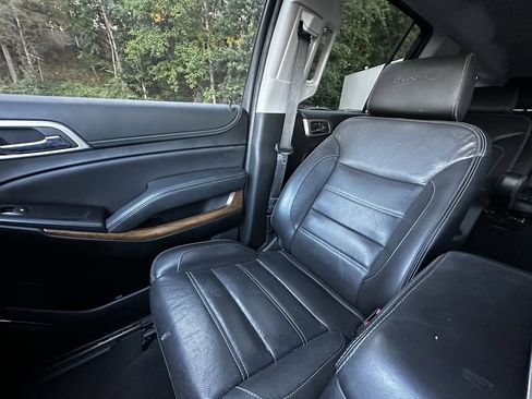 Used 2020 GMC Yukon XL Denali image 16