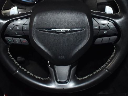 Used 2015 Chrysler 300 S image 18
