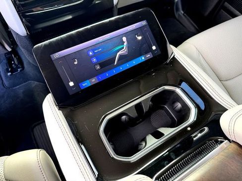 Used 2024 Jeep Grand Wagoneer Series I image 25