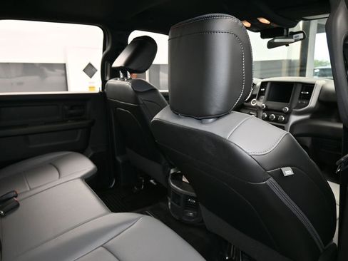 Used 2024 RAM 3500 Tradesman w/ Chrome Appearance Group image 37