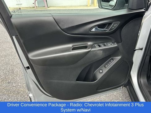 Used 2020 Chevrolet Equinox LT w/ Sport Edition FWD image 14