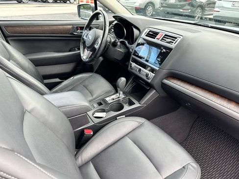 Used 2016 Subaru Outback 2.5i Limited AWD/4WD image 24
