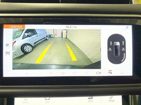 Used 2021 Land Rover Range Rover Sport HSE Dynamic image 18