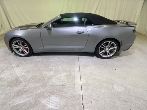 Certified 2022 Chevrolet Camaro LT w/ RS Package RWD image 7
