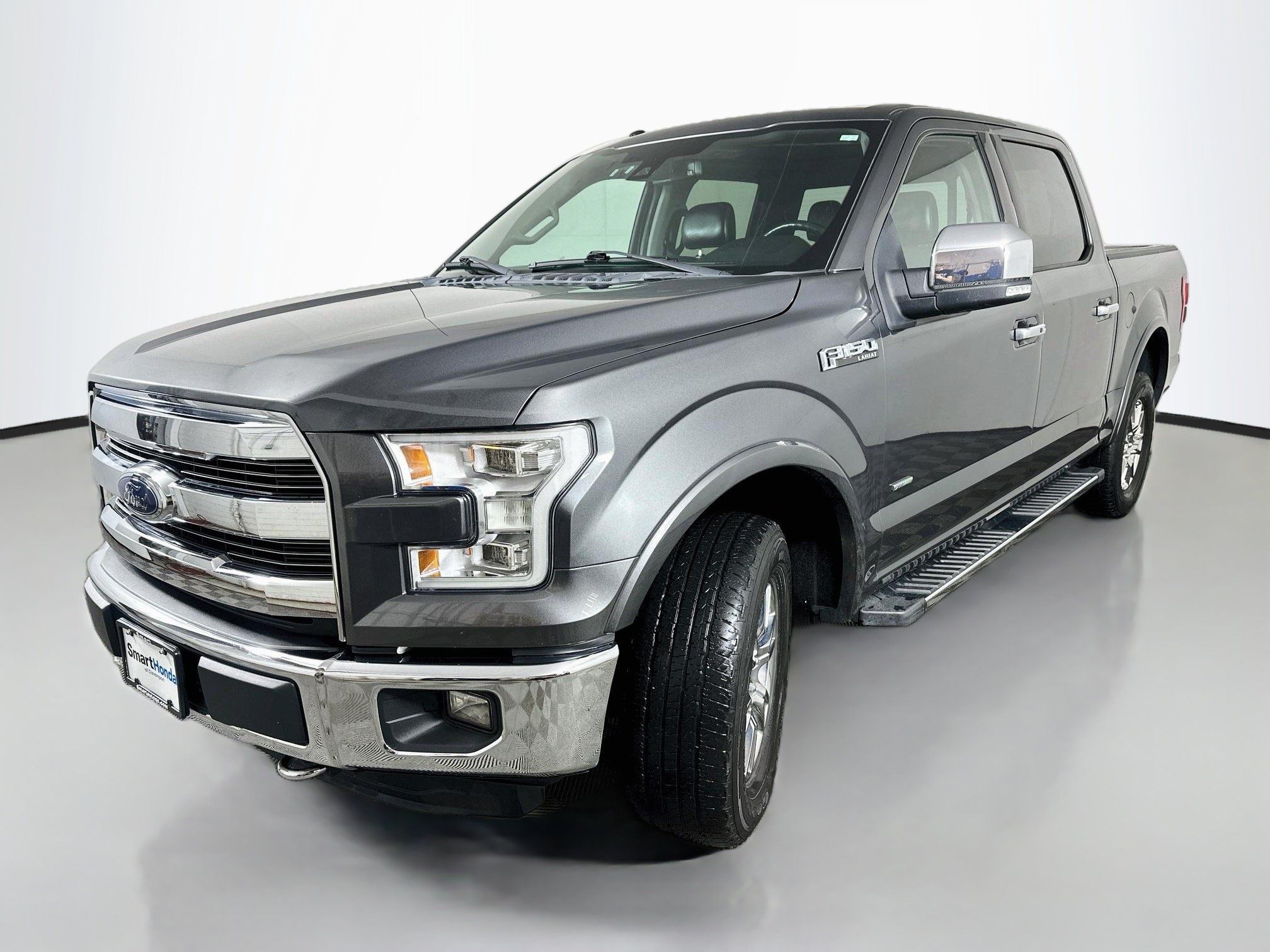 Used 2015 Ford F150 Lariat w/ Equipment Group 502A Luxury AWD/4WD image 3