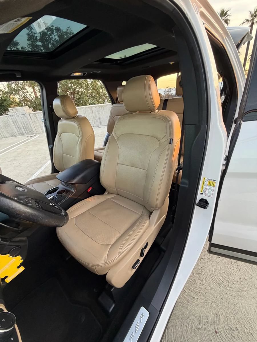 Used 2017 Ford Explorer Limited FWD image 10