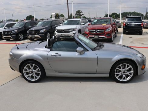 Used 2015 MAZDA MX-5 Miata Grand Touring image 17