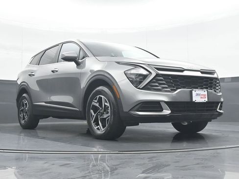 Used 2023 Kia Sportage LX image 33