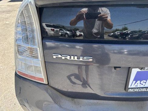 Used 2011 Toyota Prius Two image 10