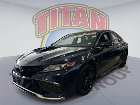 Used 2022 Toyota Camry XSE w/ Carpet Mat Package (TMS) AWD/4WD image 1
