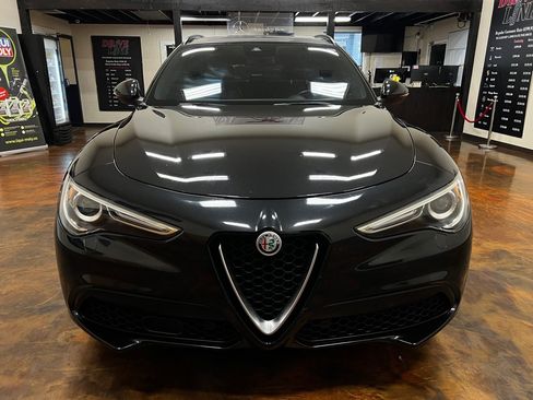 Used 2018 Alfa Romeo Stelvio Ti Sport AWD/4WD image 4
