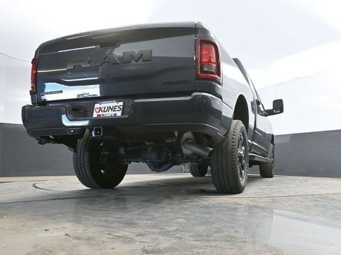 Used 2025 RAM 2500 Big Horn AWD/4WD image 54
