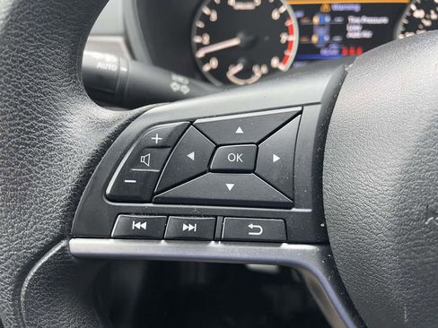 Used 2024 Nissan Altima 2.5 SV image 32