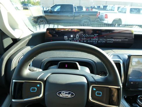 New 2027 Ford Expedition Platinum w/ Platinum Ultimate Package AWD/4WD image 25