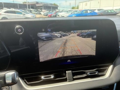 Used 2025 Chevrolet Equinox LT FWD image 20