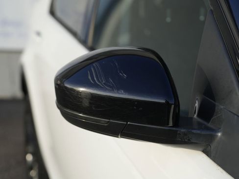 Used 2019 Land Rover Discovery Sport SE AWD/4WD image 9