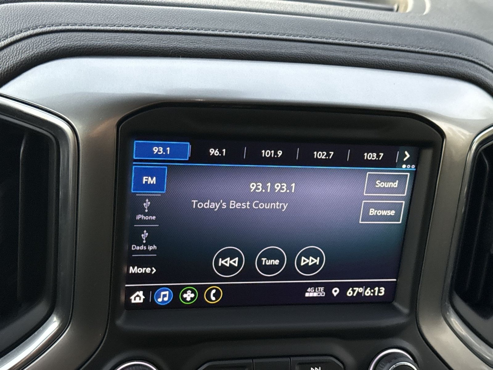 Used 2019 Chevrolet Silverado 1500 LT Trail Boss w/ Convenience Package AWD/4WD image 19