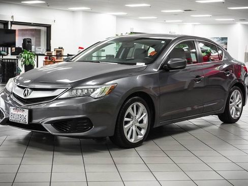 Used 2018 Acura ILX 2.4L image 3