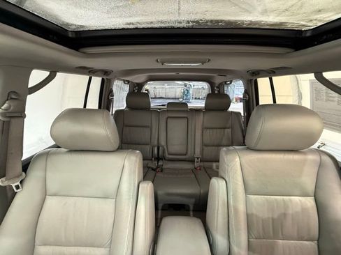 Used 2007 Toyota Land Cruiser w/ Convenience Pkg image 28