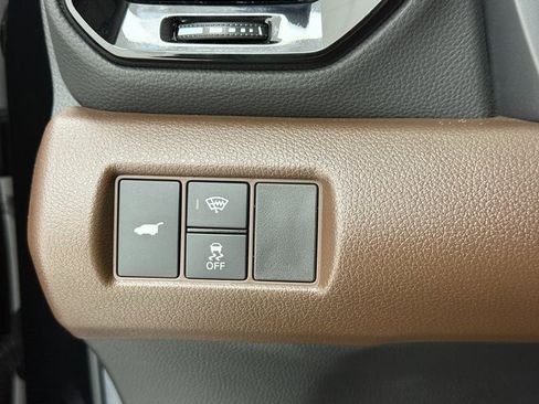 Used 2025 Honda Pilot Elite image 10